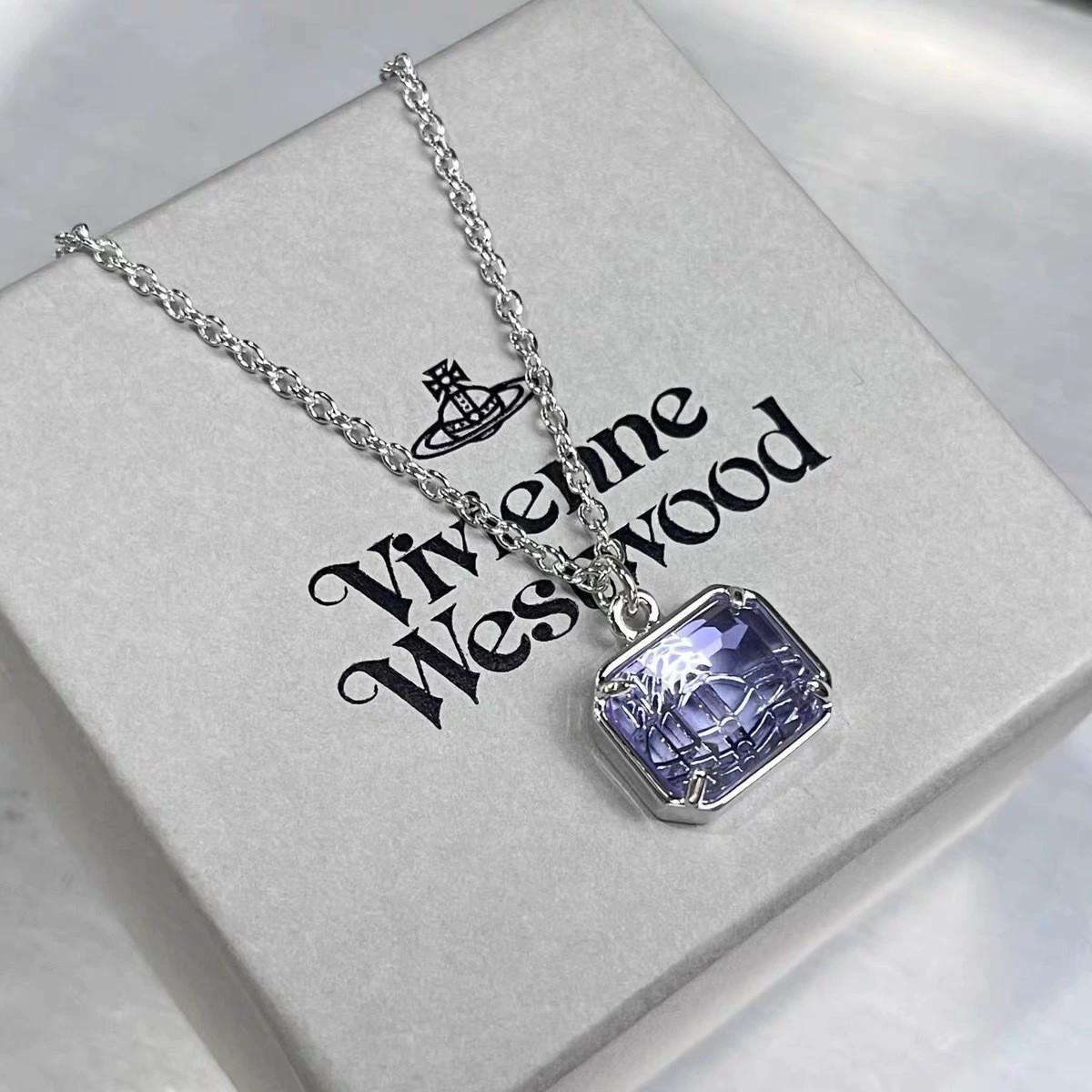 

Кольорові сережки Сатурн та намисто на ключицю імператриці Цисі