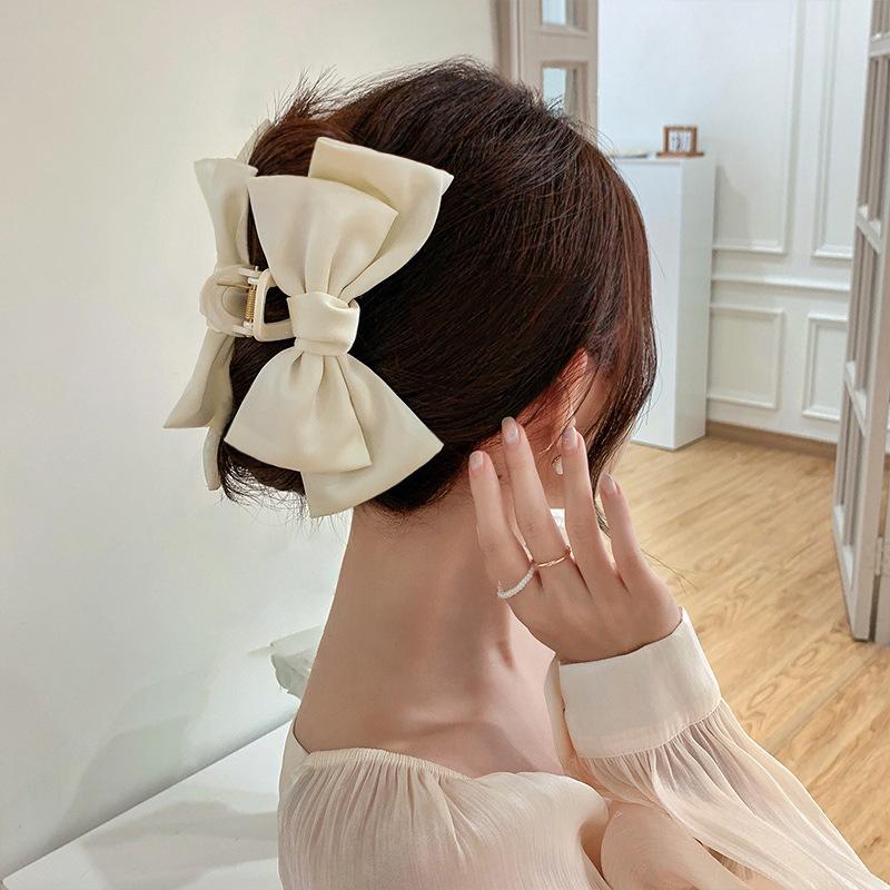 New Elegant Large Bow Hair Claws Fashion Satin Bowknot Hair Clip Hairpins Party Hair Accessories For Women Girls Korean Headwear