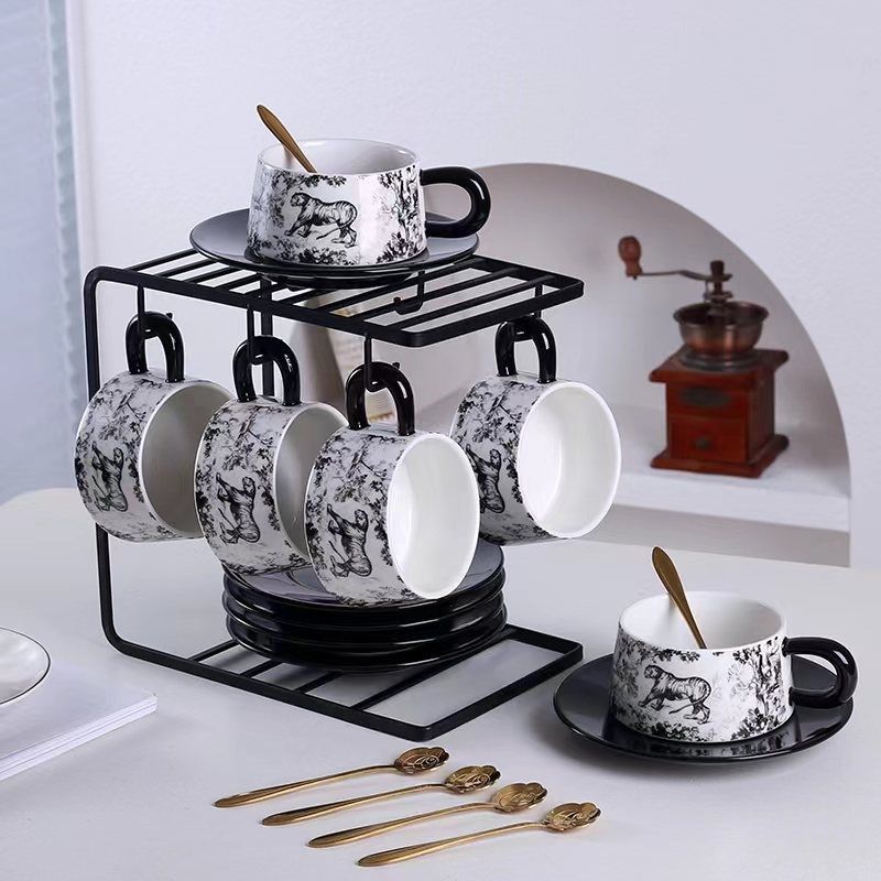 

Французский набор кофейной чашки и блюдца Huyue Longxiang высокой ценности, креативная черная керамическая чашка, чашка для послеобеденного чая с подставкой для чашки Black Tiger