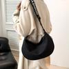 2025 new women's canvas bag dumpling bag versatile canvas bag large capacity class shoulder commuter bag