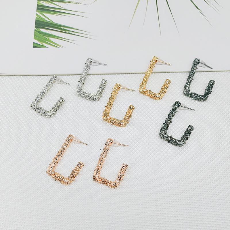 Sincere Jewelry European and American Exaggerated Atmosphere Matte Hipster Geometric Earrings, Creative Personalized Relief Trapezoidal Long Gold