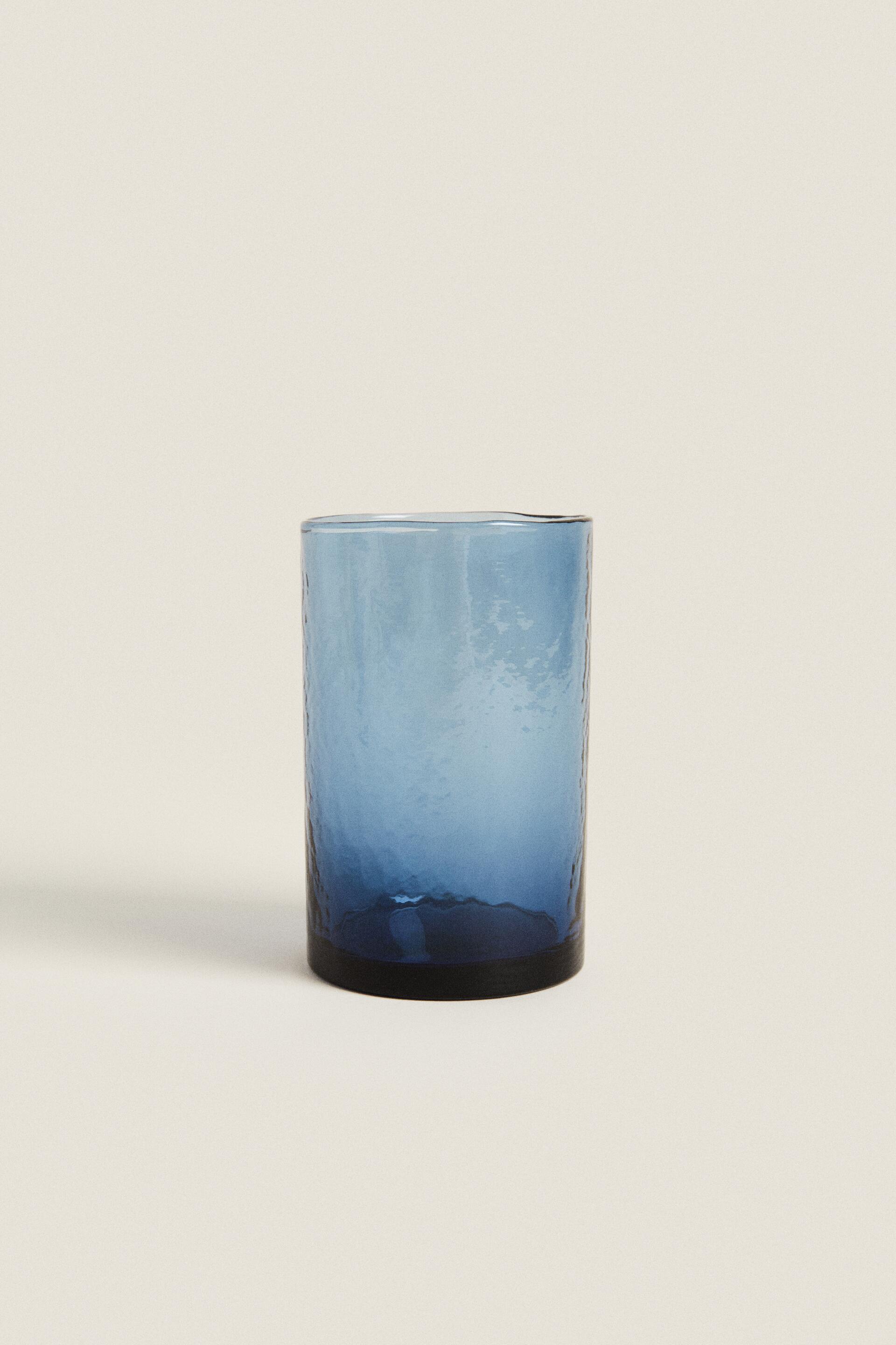 

HAMMERED GLASS TUMBLER