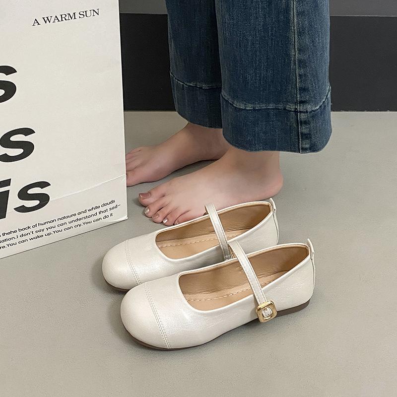 Inner heightening small fragrant style flat-soled single shoes women's retro imitation leather one-word buckle with round head French shallow mouth