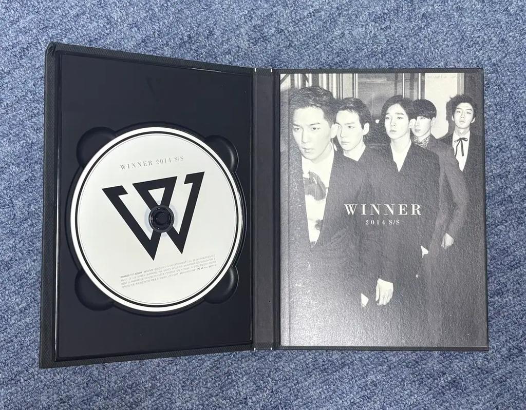 WINNER 2014 S/S Signed Album Used