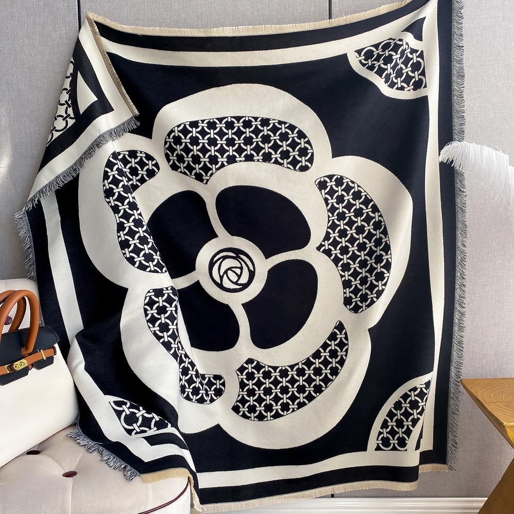 Nouă eșarfă din cașmir imitație europeană și americană, iarnă pentru femei, eșarfă pătrată mare, groasă și caldă, mantie elegantă la modă și versatilă