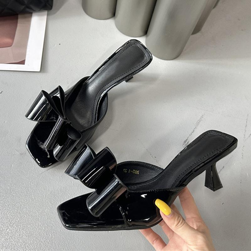 Fashion Liyke Fashion Patent Leather Butterfly Knot Women Slippers Square Toe Summer Sandals Low Thin Heels Mules Slides Shoes Size 39