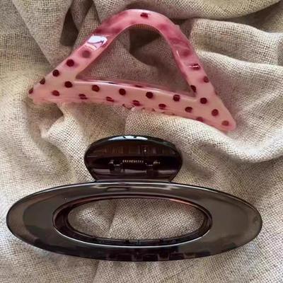 Summer Raspberry Polka Dot Oval Hollow Clip Large Shark Clip for the Back of the Head Simple and Elegant Hair Clip