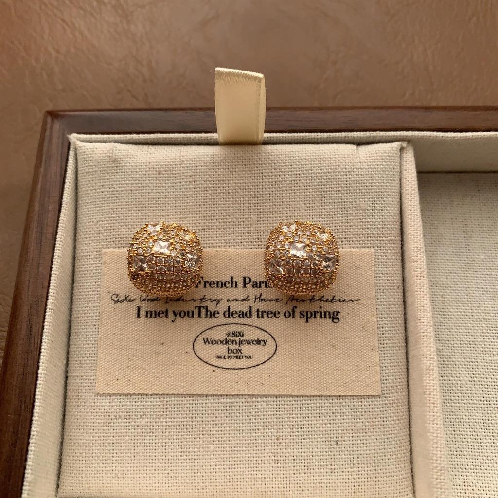 Gentle And Delicate Flower Pearl Zircon Stud Earrings Retro Loose Sweet Luxury Light Luxury High-End Earrings