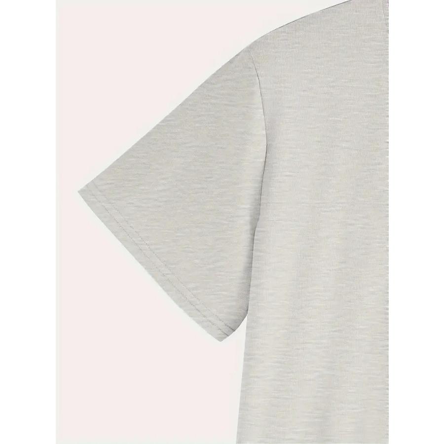 Men's Classic Motorcycle Graphic T-Shirt - "I'M NOT OLD I'M A CLASSIC" Print, Round Neck, Short Sleeve, Casual Summer Tee Relaxed Fit, Vibrant Graphic