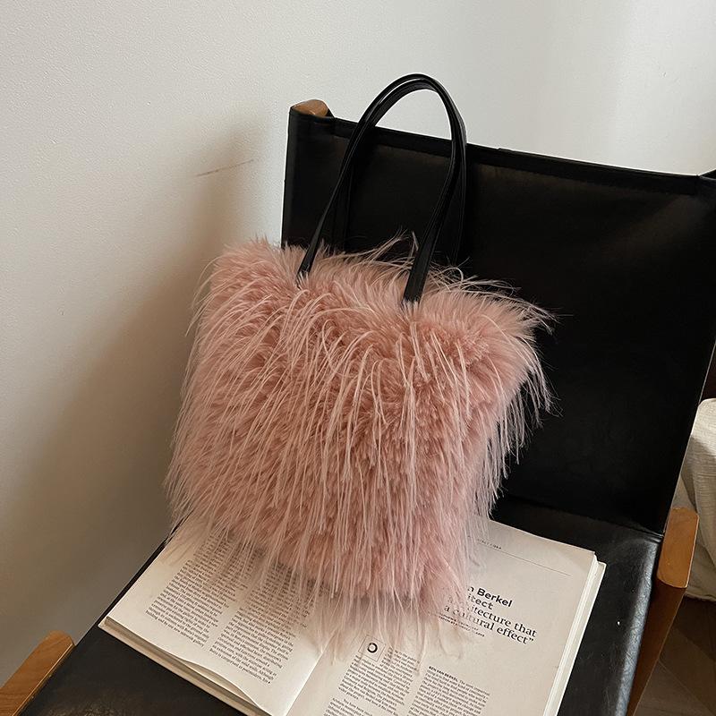 Plush bag women's autumn and winter new versatile shoulder handbag casual high-end plush bag