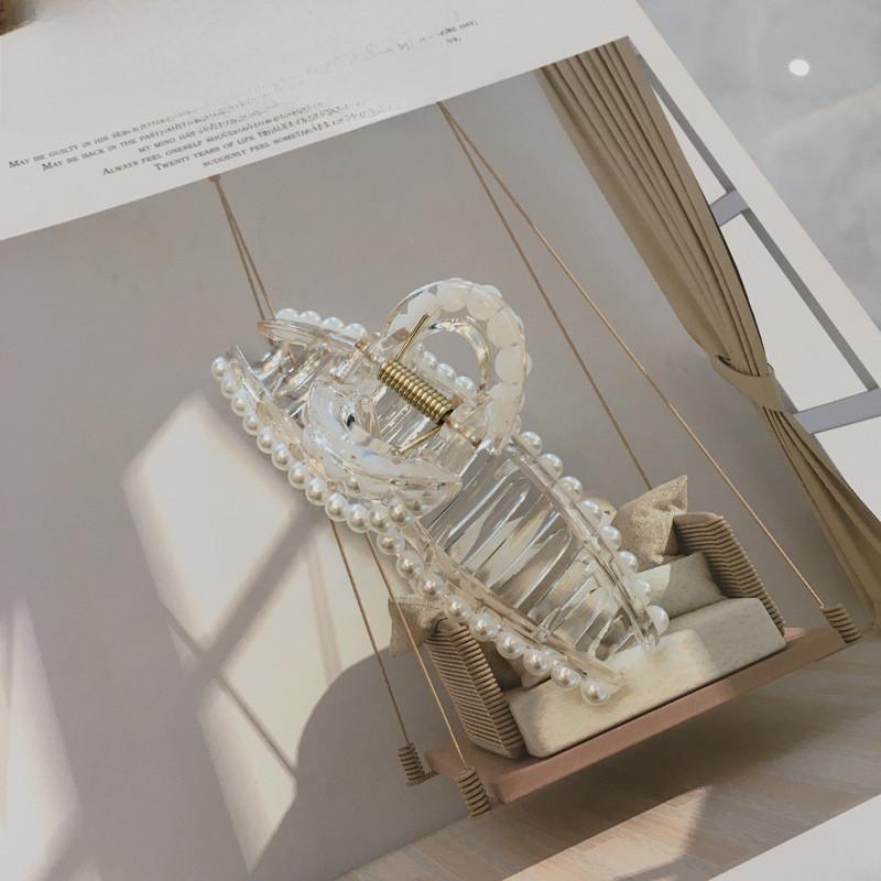 Elegant Korean Girl Hair Clip With Simple Design Stylish Pearl Hair Claw For Everyday Use