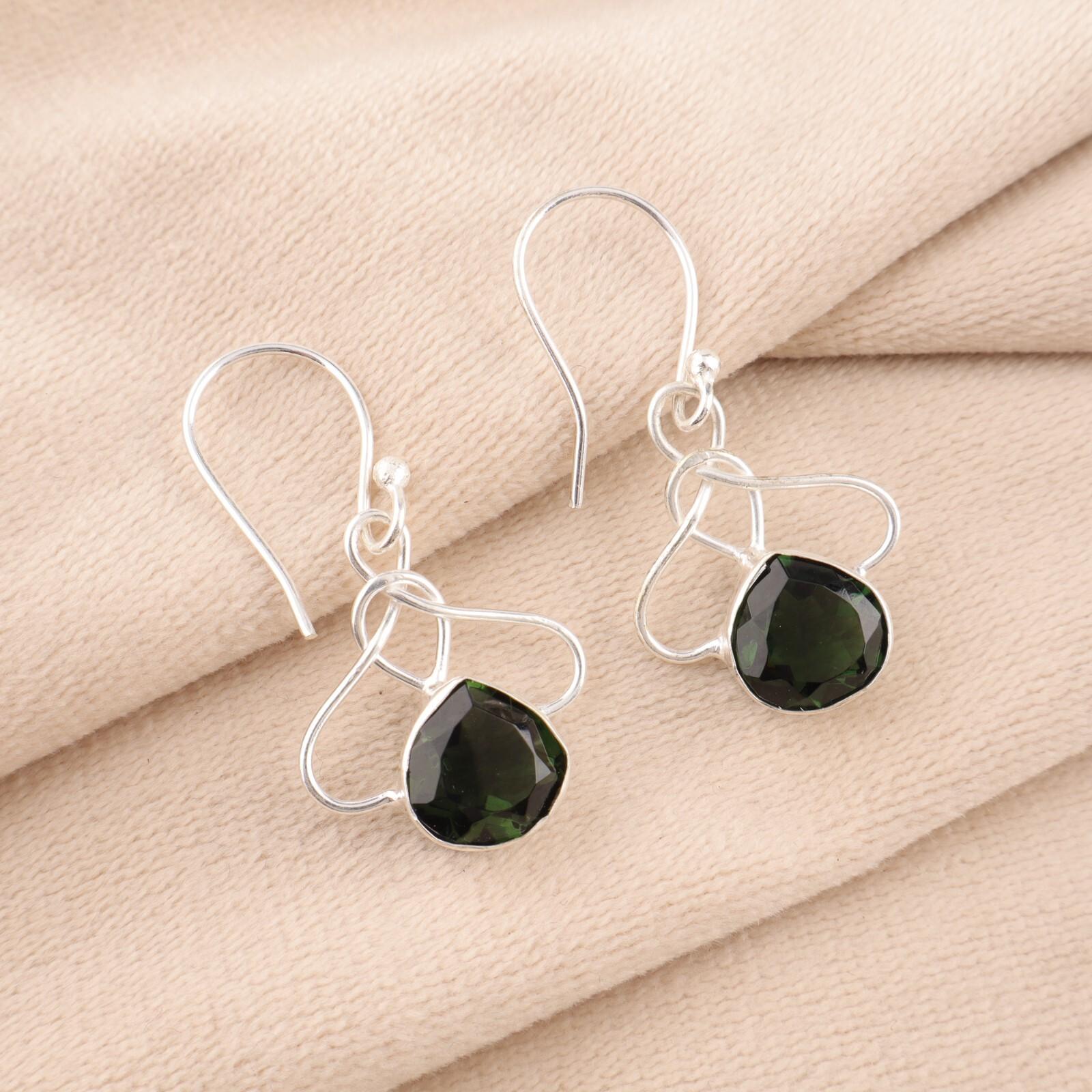 

Green Tourmaline Gemstone 925 Sterling Silver Jewelry Partywear Earrings 1.50 EE-2-40