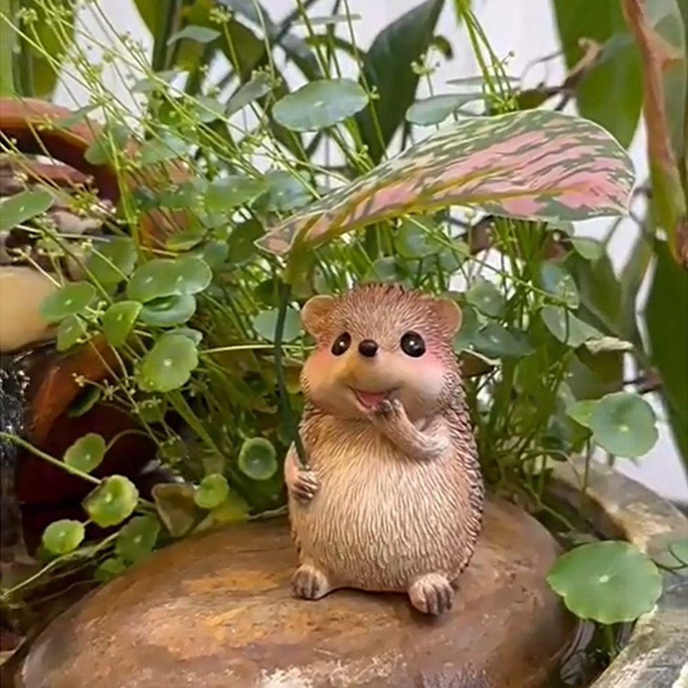 Weatherproof Garden Hedgehog Statue Resin Small Hedgehog Sculpture Patio Decor