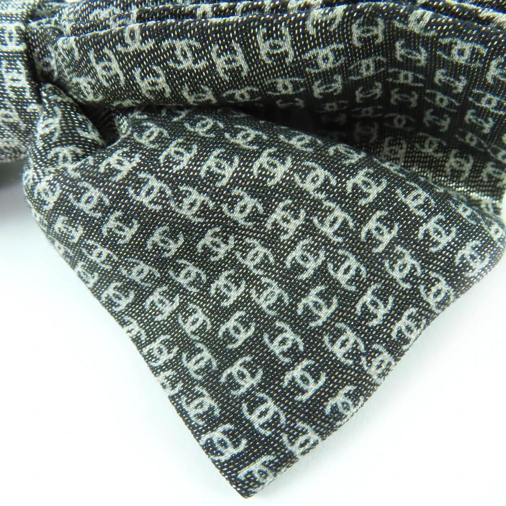 Excellent CHANEL Métiers d'Art Collection COCO Mark Ribbon Scrunchie Gray silk Used
