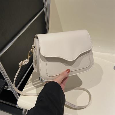 Einfache Umhängetasche mit einfarbiger Textur für Damen, 2025 Frühling, neu, vielseitig, Ins-Stil, kleine quadratische Tasche