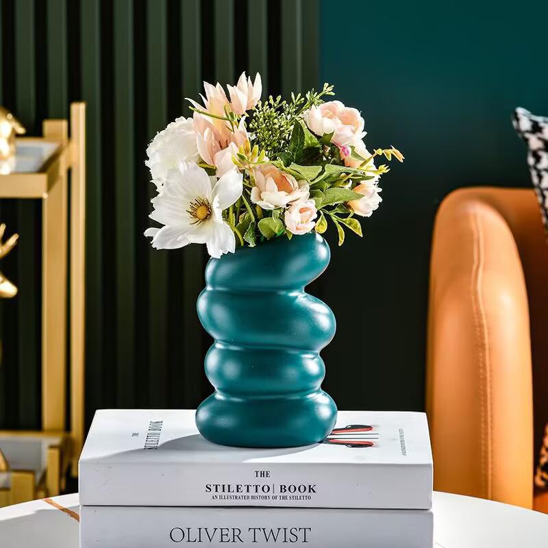 Nordic Spiral Vase: Creative Glazed Imitation Porcelain for Dry/Wet Flowers in Living Room