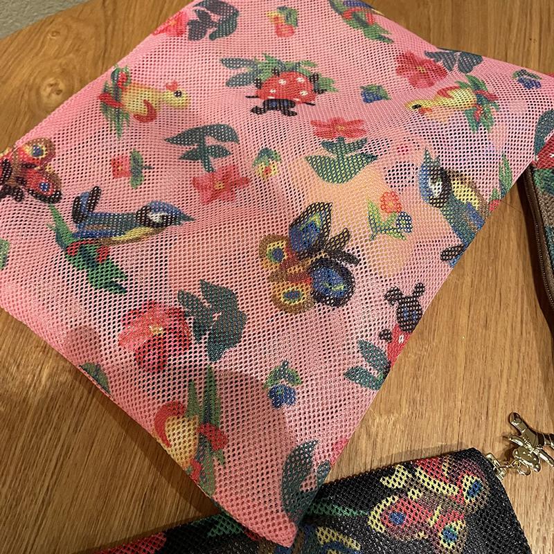 Vintage Japanese Style Cartoon Printing Large Capacity Makeup Storage Bag With Wash Bag Facility Cosmetic Bag For Travel