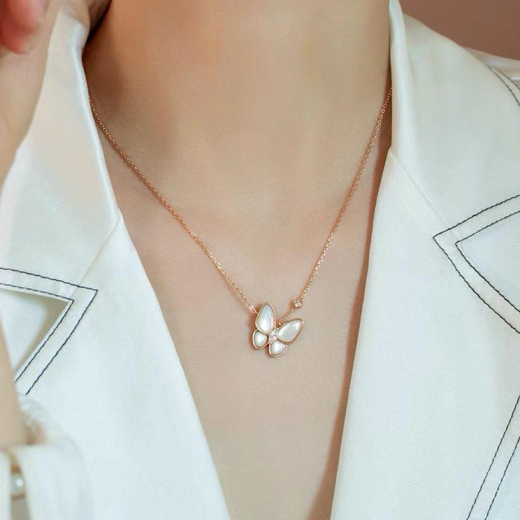 High-End Butterfly White Mother-of-Pearl Diamond Clavicle Necklace