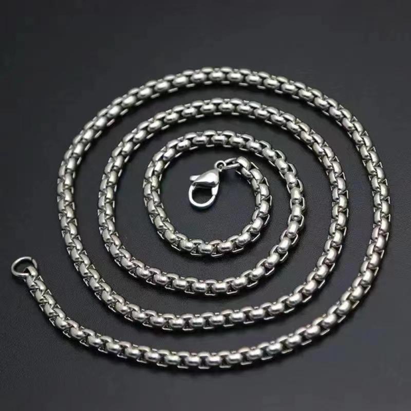 Stylish Gothic Skull Pendant Necklace for Men Silver Fashion Jewelry Accessory for Halloween Supplies Daily Use