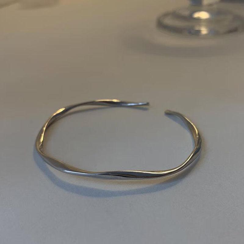 

Браслет Кольцо Мёбиуса Ins Нишевый Дизайн Браслет Высокий Класс Чувство Легкая Роскошь Однотонный Браслет Женский