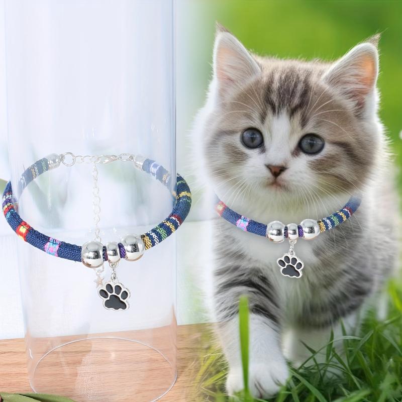 Haustierhalskette aus Nylon mit buntem Pfotenabdruck-Anhänger, verstellbares Halsband für Katzen und kleine Hunde mit ethnischem Design, stilvolles Haustier-Accessoire