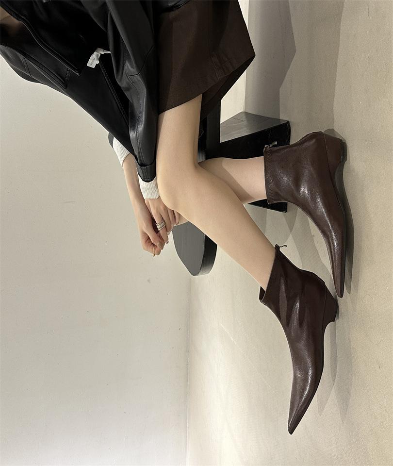 

осень-зима 2025 новый темперамент модные универсальные остроносые туфли на высоком каблуке модные короткие сапоги задняя молния тонкий каблук эластичные тонкие сапоги 39 темно-коричневого