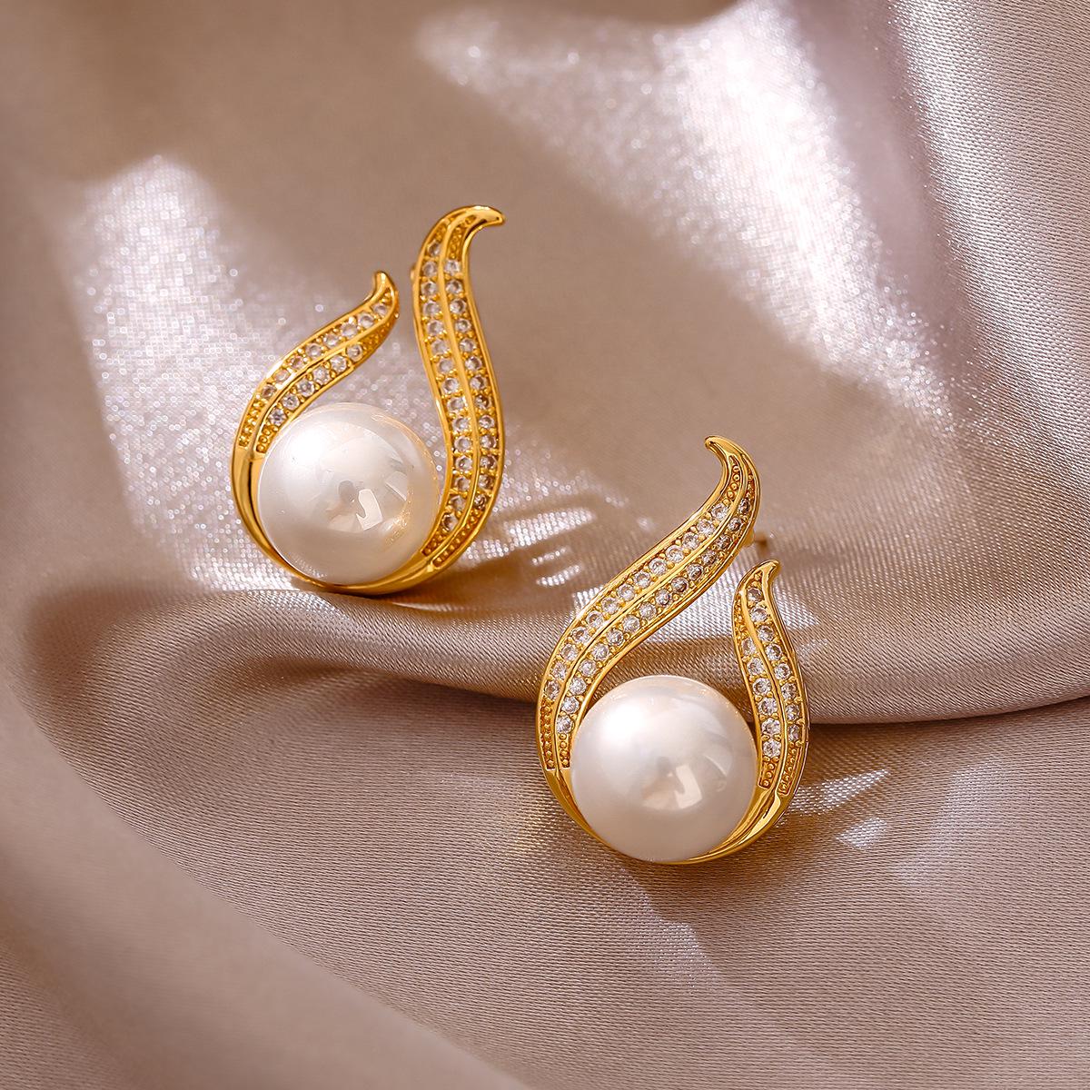 

Серьги-пусеты из циркония и жемчуга высокого класса - Дизайн Пламя , Стиль светской львицы, Легкая роскошь 18K белый