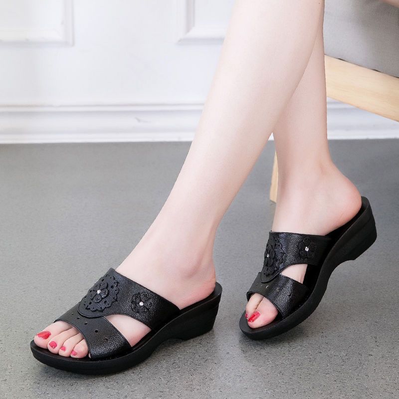 Modische grüne Pantoletten Sabot Außenschuhe für Damen Keilabsatz Weiche Sandalen Leder Offene Zehen Frau Hausschuhe Leicht zu tragen Schick und elegant