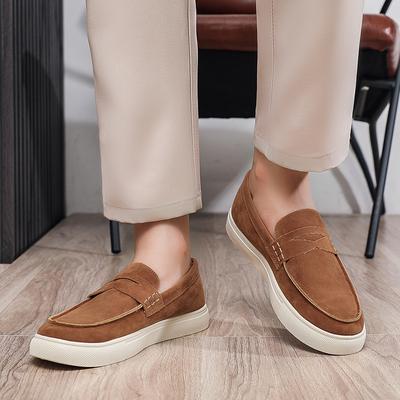 Zomer nieuwe suède heren board schoenen zijn comfortabel en ademend, instappers, handgestikte dikke zolen, veelzijdig en casual