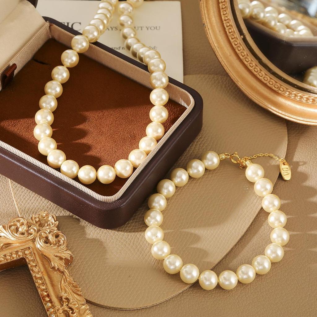 Luxurious Round Pearl Necklace & Bracelet Set for Women - Gold-Plated Clavicle Chain Jewelry