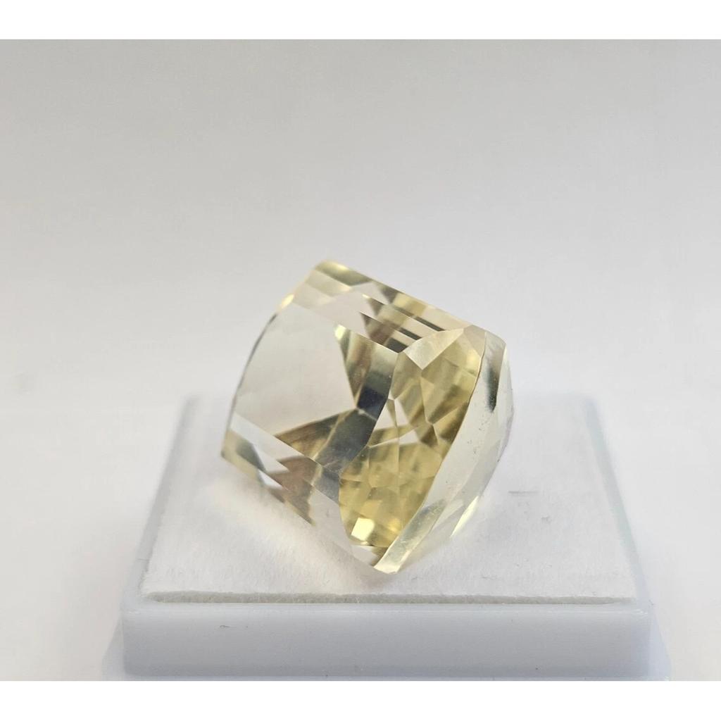 Natural Yellow Sapphire Cushion Cut 21-22 Ct Fabulous Certified Loose Gemstone