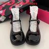 Retro French Inspired Pu Flat Shoes With Slip On Closure For Spring Season