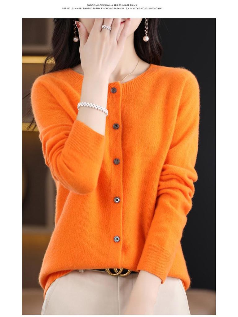 Women's 100% Wool Solid Color Cardigan Sweater - Autumn Collection