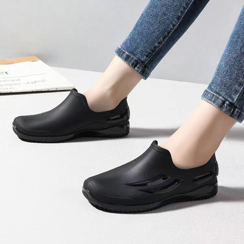 New Women's Cover Foot Flat Sole Four Seasons Rain Shoes Soft Bottom Non Slip Low Top Waterproof Work Shoes  Water Shoes