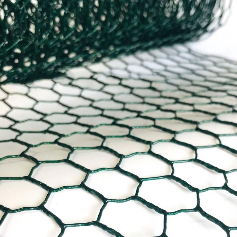 Lightweight Green Coated Galvanized Wire Mesh Flexible Cuttable for Easy DIY Plant Trellis & Vegetable Garden Protection