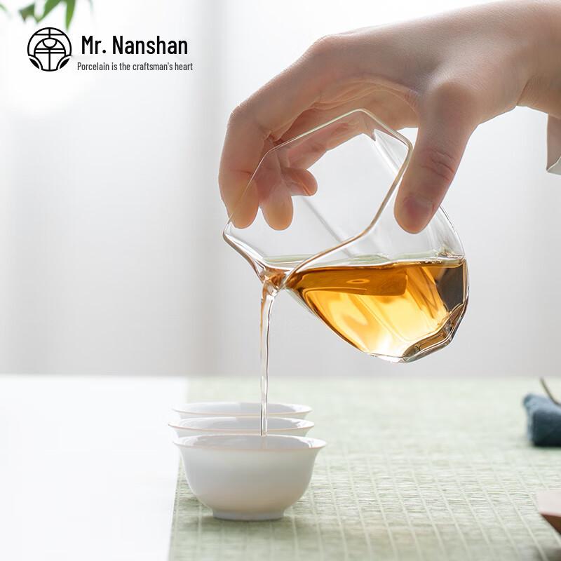 Heat-Resistant Hexagonal Glass Gongdao Cup