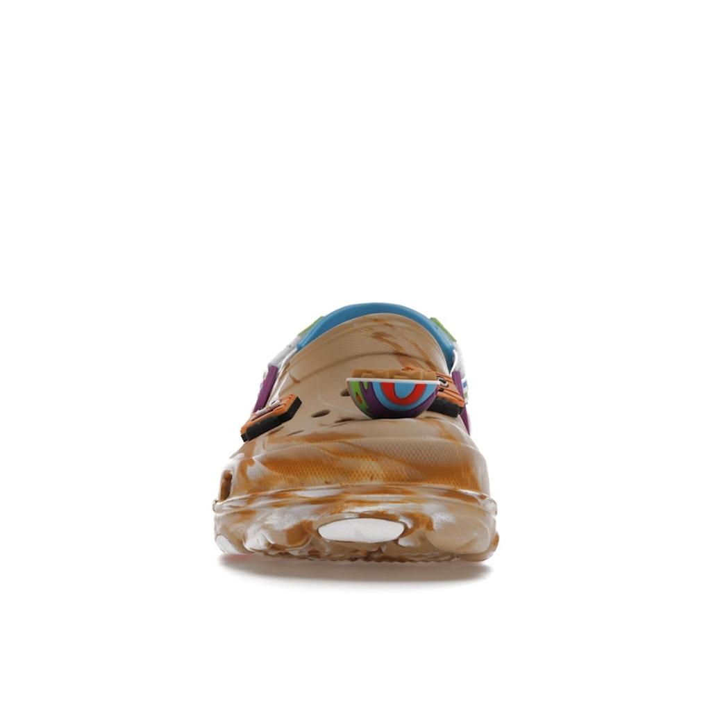 Cinnamon Toast Crunch x Crocs Classic All-Terrain Clog Unisex Sneakers Bruin Chai Wit-Kaneel 207920-2E9