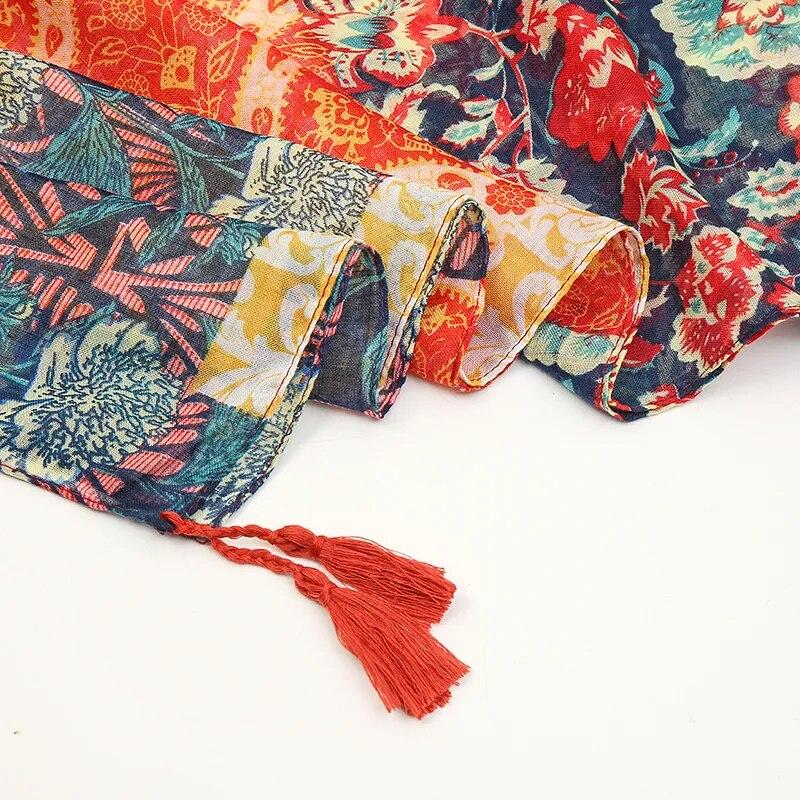 Eleganter floral bedruckter Hijab Baumwoll-Viskose-Schal mit Quasten für Damen Mode Strand Schal Damen Blumen-Kopftuch 185*100cm