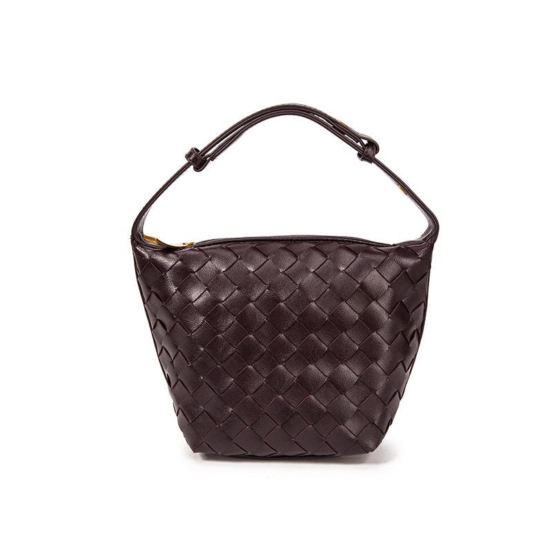 New Trendy Hand-Woven Bags, European And American Fashion Retro Portable Messenger Bags, Simple Bucket Bags, Women'S Bags