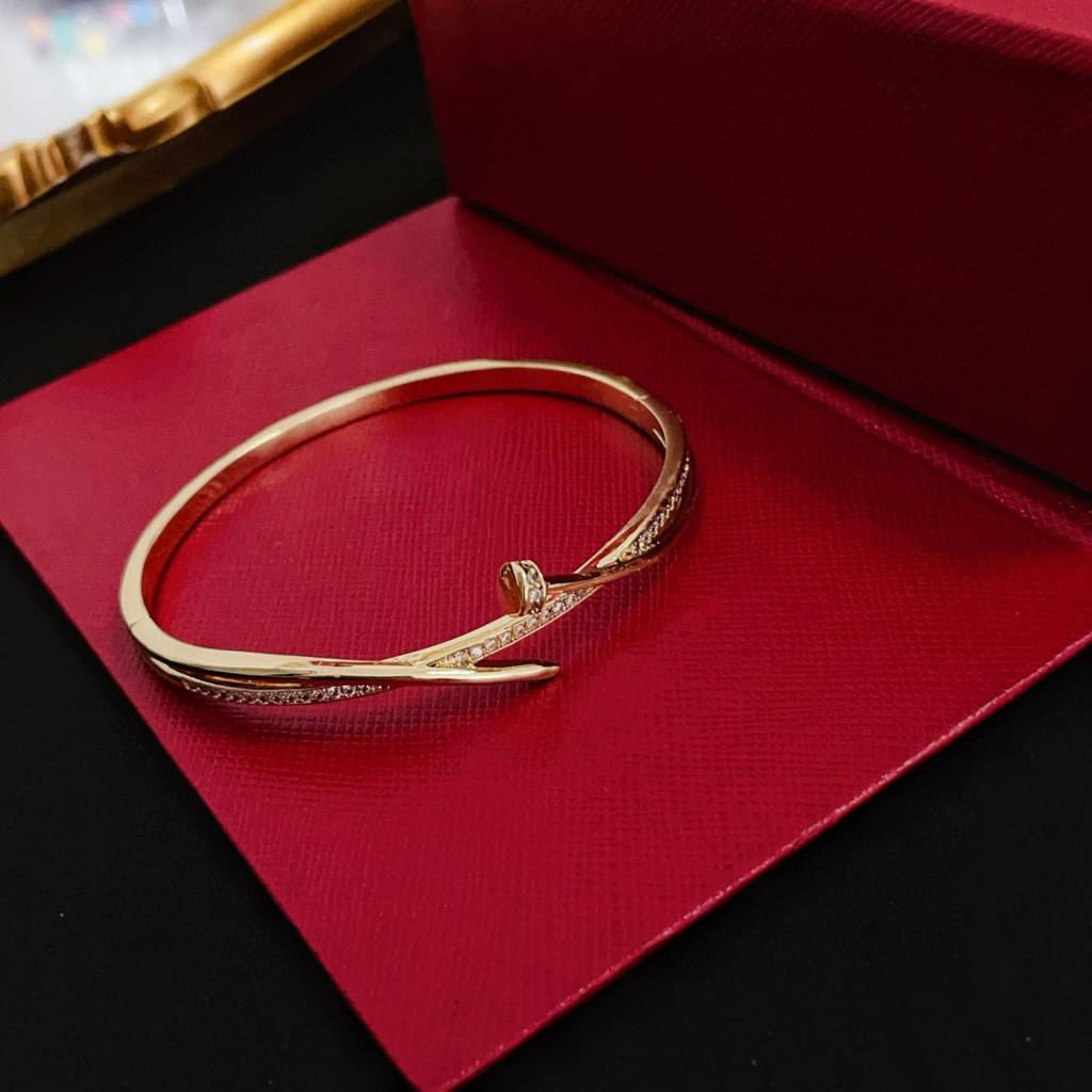 Diamond Studded Thorn Nail Bracelet V Metal Material Birthday Gift Gifts for Men and Women High-end Jewelry Fashion Two Color Men Women Unrestricted