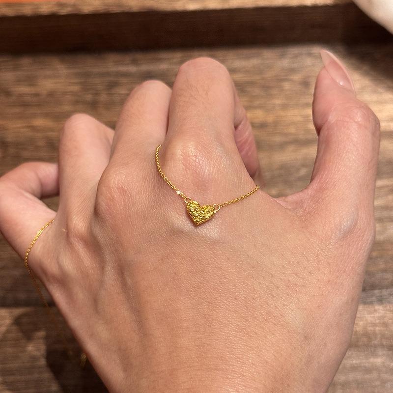 Light Luxury Dazzling Pendant Trendy Fashion Necklace for women Irregular heart-shaped shape choker Party Wedding Fine