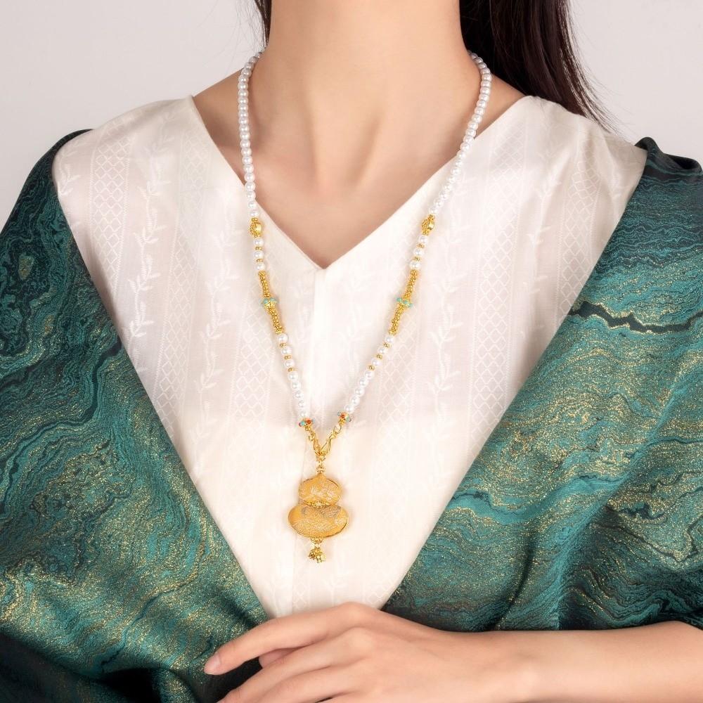 Exquisite Brocade Gourd Necklace High-end Embroidered Neck Pendant Daily