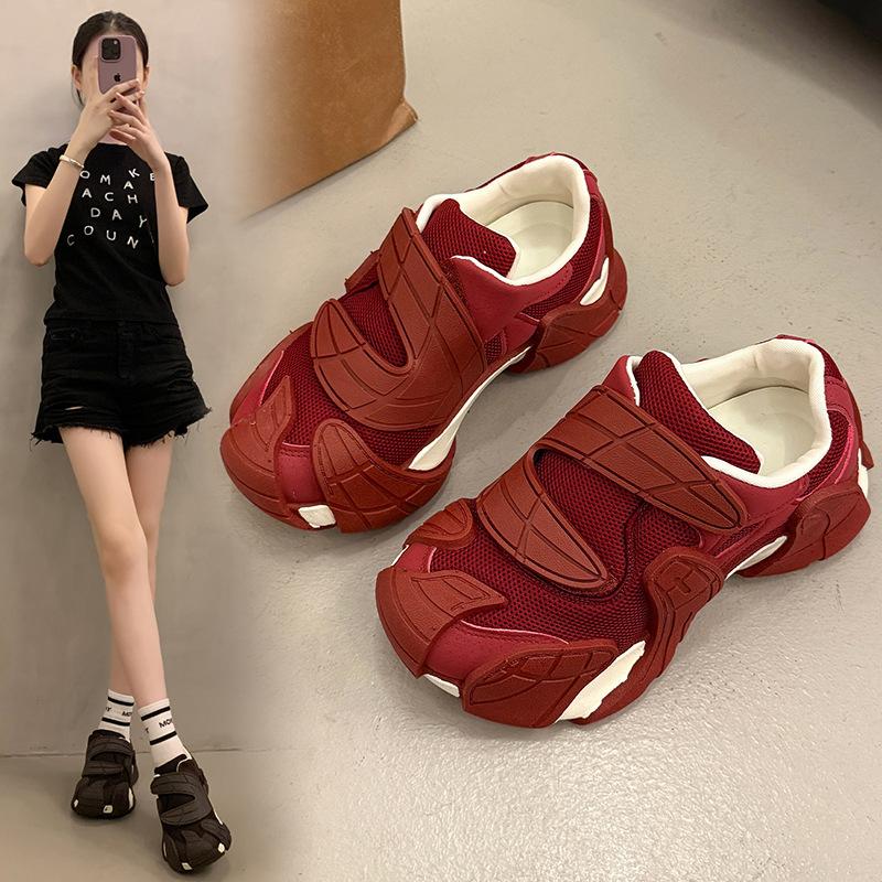 European Station Popular Velcro Octopus Daddy Shoes Women 2025 Autumn New Leather Breathable Versatile Casual Shoes