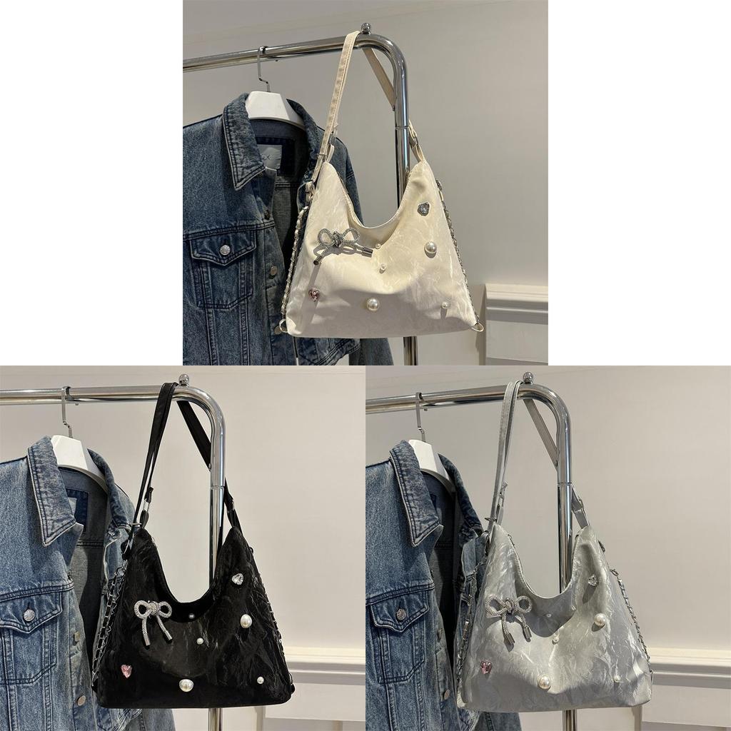Fashionable Silver Bucket Bag With Pu Material For Daily Use And Street Style Appeal
