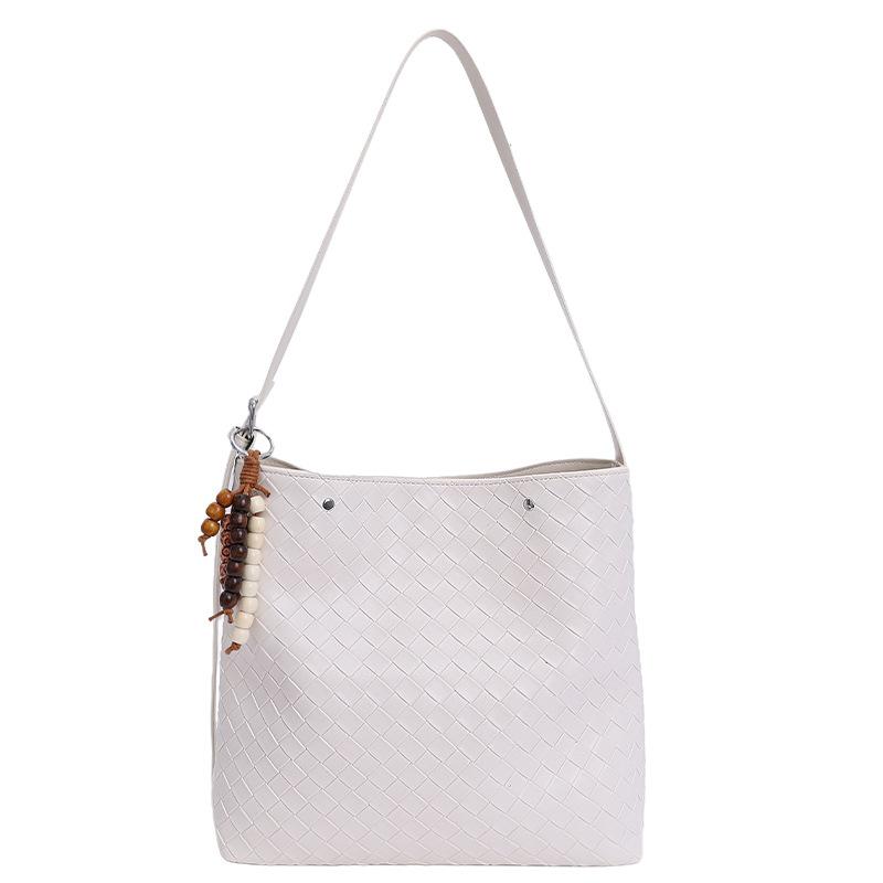 

High-value underarm commuter bag women s 2025 new woven pattern tote bag large-capacity shoulder backpack no pendant