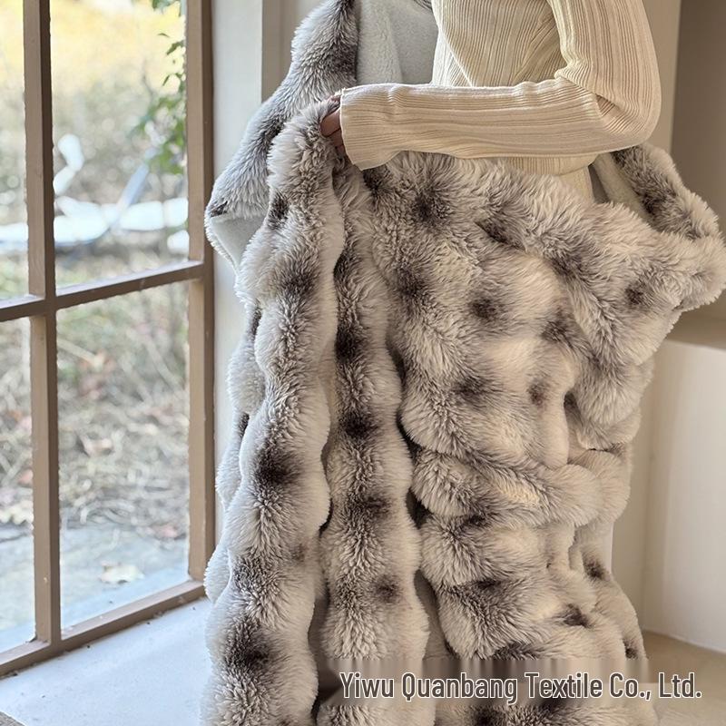 Double-Sided Thickened Tuscan Imitation Rabbit Fur Fleece Blanket for Sofa or Office Nap