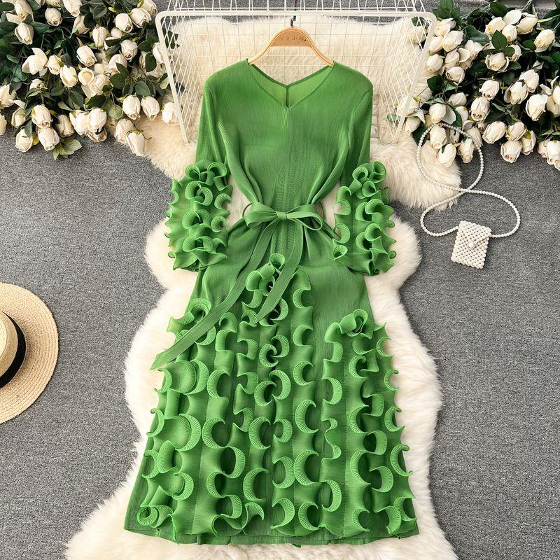 

Design Three-Dimensional Ruffles Niche Style Exquisite Dress Green One size