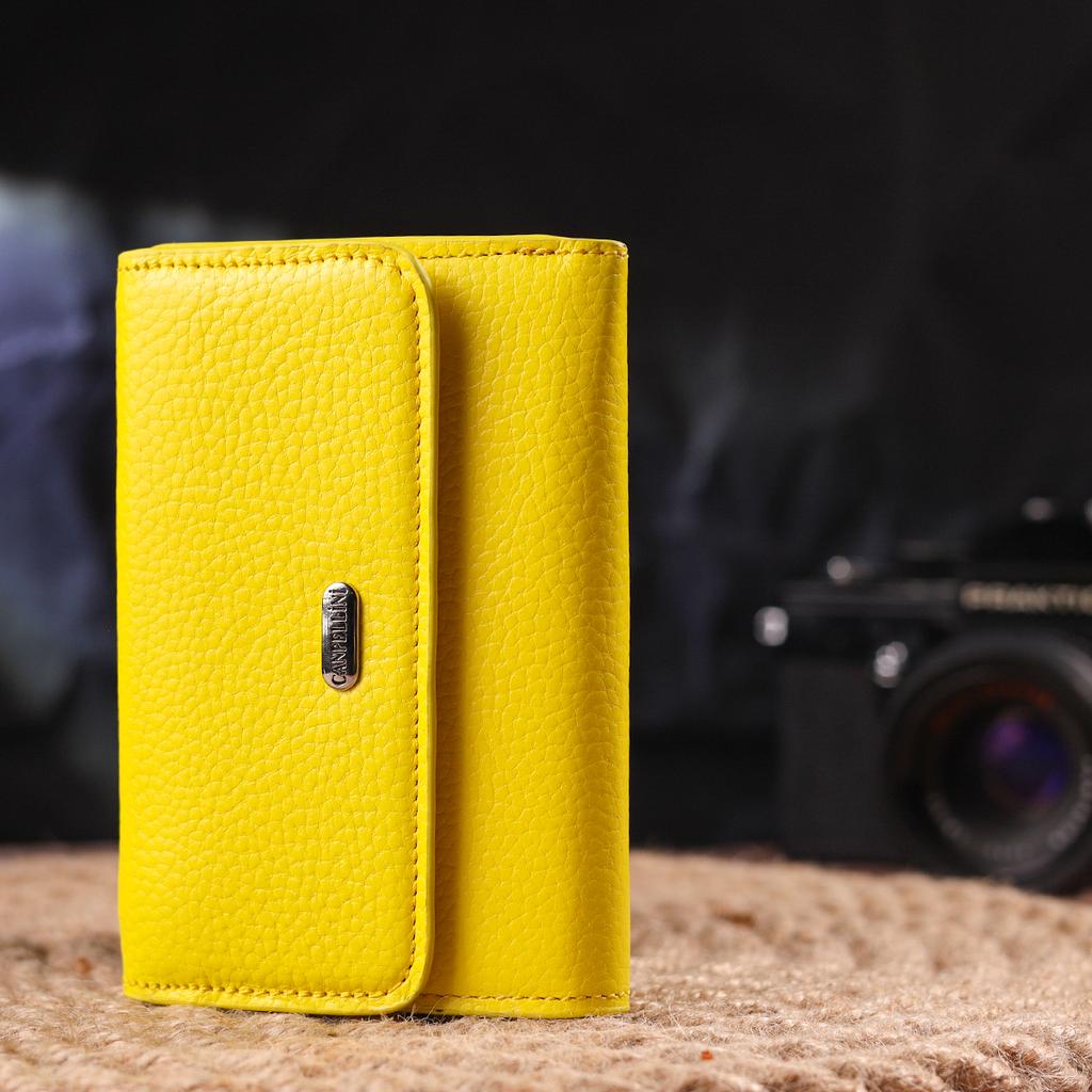 Pisici luminoase pentru tineret din piele naturală portofel CANPELLINI 21597 Lemon