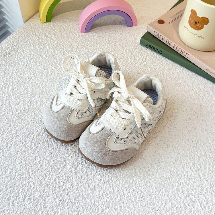 

Girls sports shoes 2025 spring new children s board shoes German training shoes medium and large children s white shoes casual boys shoes 33