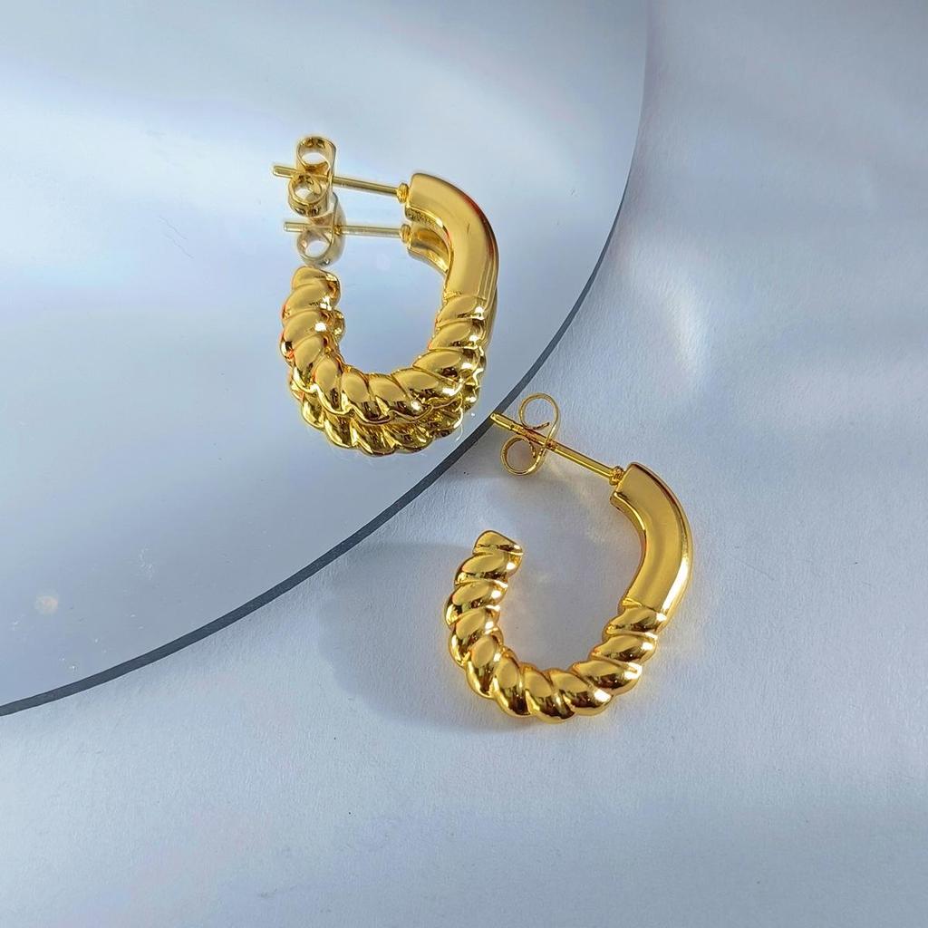 18K Gold Plated Fashion Texture Women's Earrings - European, American, Middle Eastern, African, Southeast Asian Styles